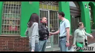 Liyo ambungan dheweke lengkap tenung