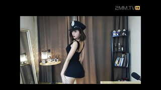 Yi Suwan uniforme hot Dance