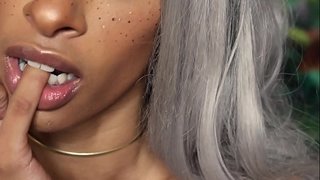 Нюлэс люкетсэ минет эльфъёс лэсьтэм пусъёс, тэтчаны но ӝутэмын! Кидысъёсын жопа-нырысетӥ