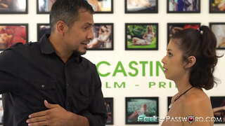 Omrörning tonåring har grov sex med stud