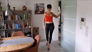 Lara Bergmann ay blasted mula sa likod!