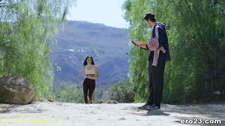 Черноволосая Спорттук Красотка Бери Сексом Менен Машыктыруучунун