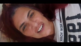 ���டிட்டிங் ஒரு வீடியோ உள்ளது தனிமைப்படுத்தப்பட்ட.