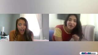 Coed gfs ម្រេចចិត្តដើម្បីប្រើប្រាស់ពួកគេក្មេងលេងក្នុងអំឡុង videocall។ការ busty នក្មេងរន្ធគូថដោតសត្វលារបស់នាងខណៈពេលដែលតូច tits ហុកំណត់របស់នាងនៅលើសត្វលាមួយក្មេង